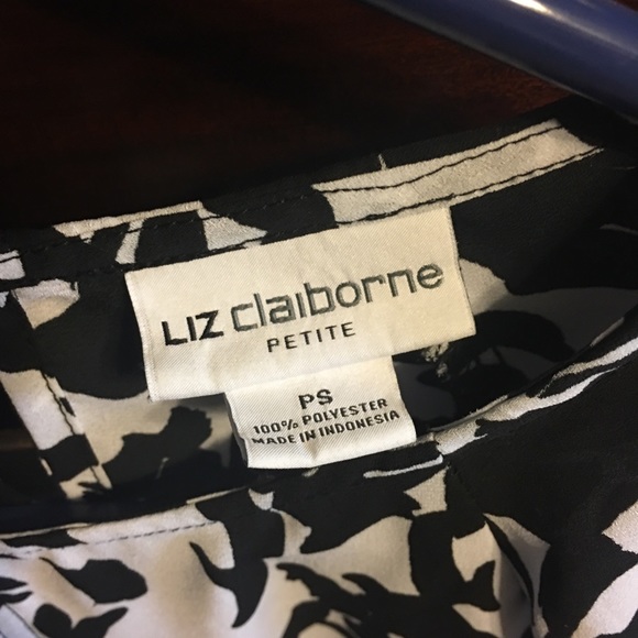 Classic patterned blouse - Picture 2 of 3